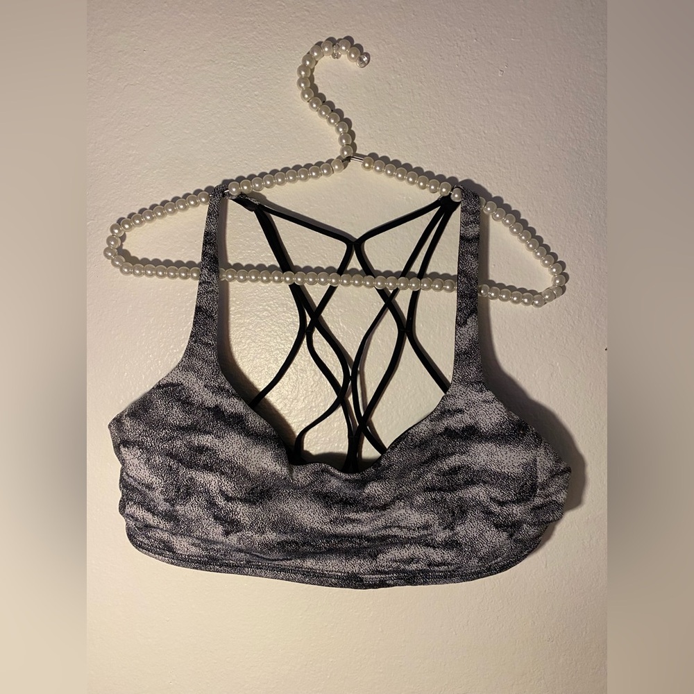 lululemon athletica Gray Strappy-Back Sports Bra size 12